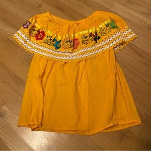 SOLD‼️ Mexican blouse